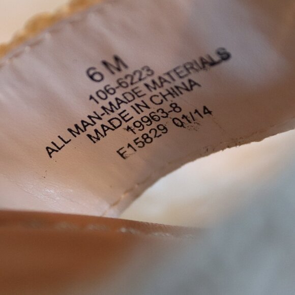 Like new St John's Bay Sandals Size 6 - Picture 6 of 7